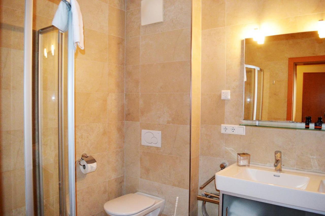 Avenida Style Appartements By Alpin Rentals - Incl Summercard Kaprun Exterior photo